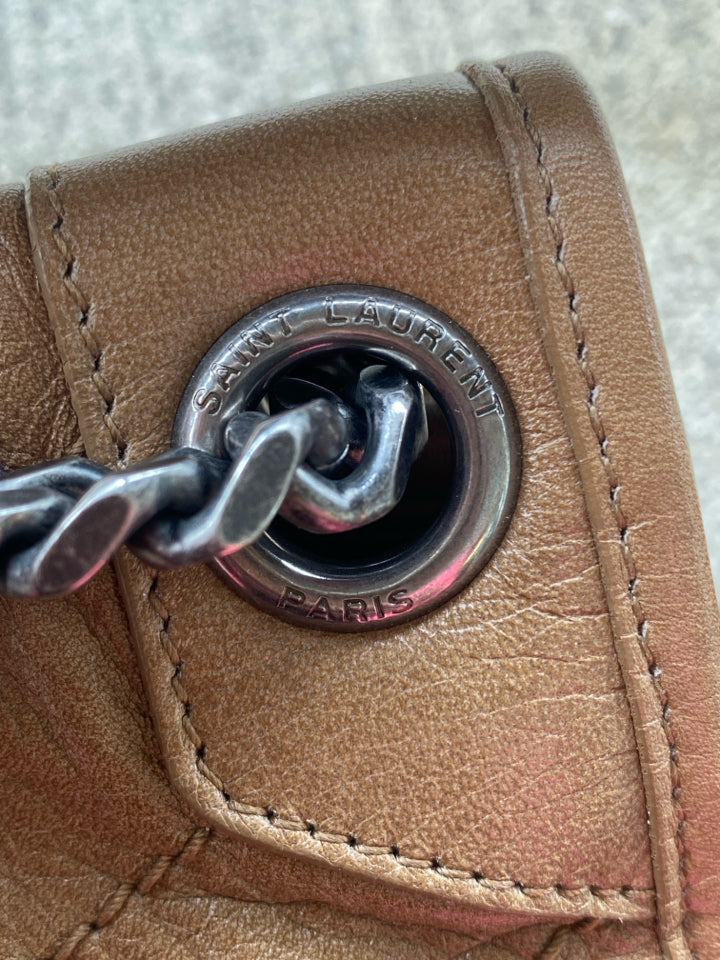 YVES SAINT LAURENT MEDIUM NIKI VINTAGE LEATHER SHOULDER BAG IN TAN