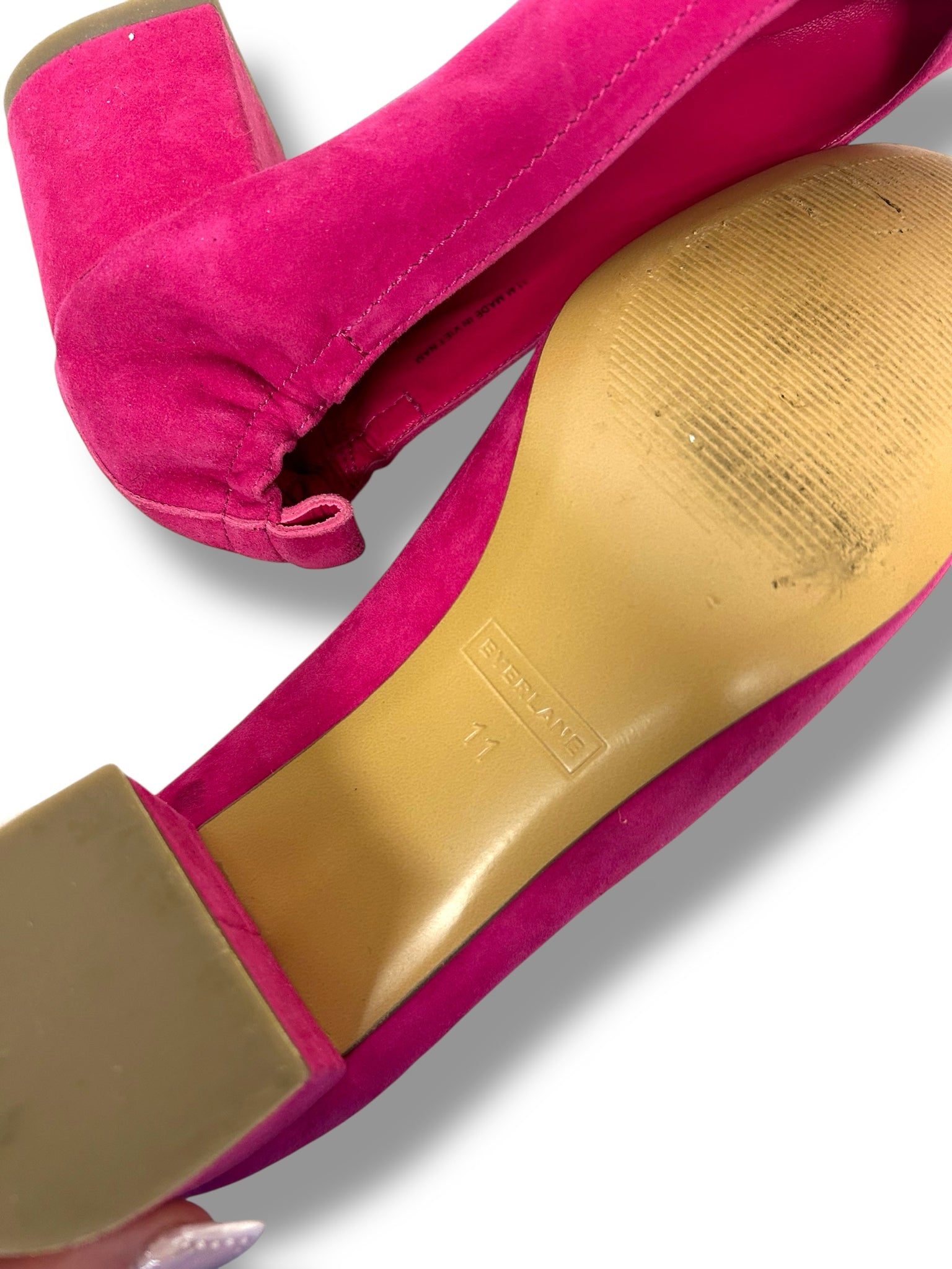 EVERLANE PUMP THE DAY HEEL IN RED CURRENT SUEDE SIZE 11