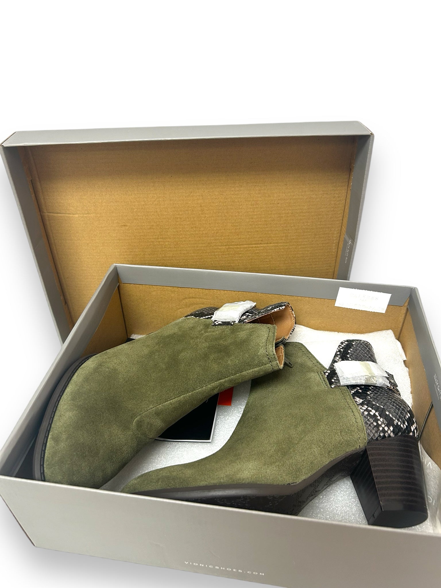 VIONIC NEW W/ BOX NAOMI SNAKE BOOTIE OLIVE SIZE 7.5