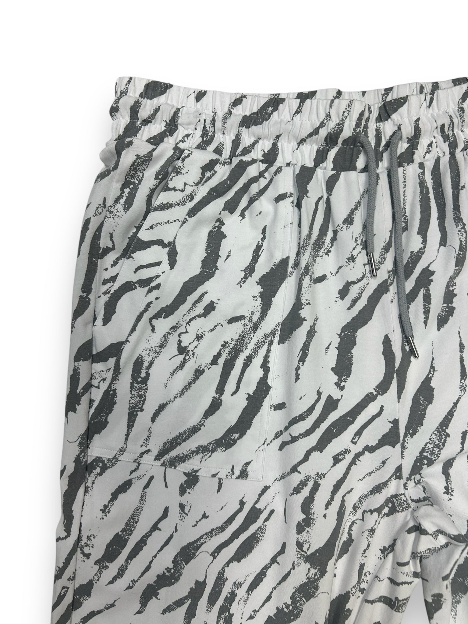 NEW! NEON BUDDHA RIGHT FIT ANIMAL PRINT JOGGERS SIZE LARGE