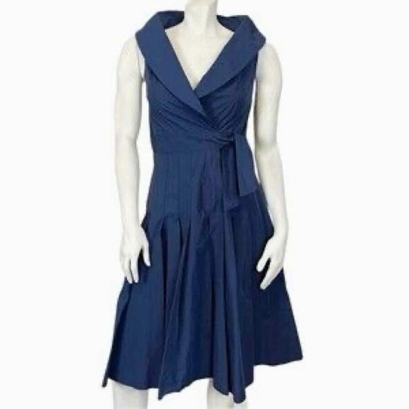 TUCKERNUCK FINLEY SLEEVELESS COLLARED SIDE TIE PLEATED DRESS  SIZE: S