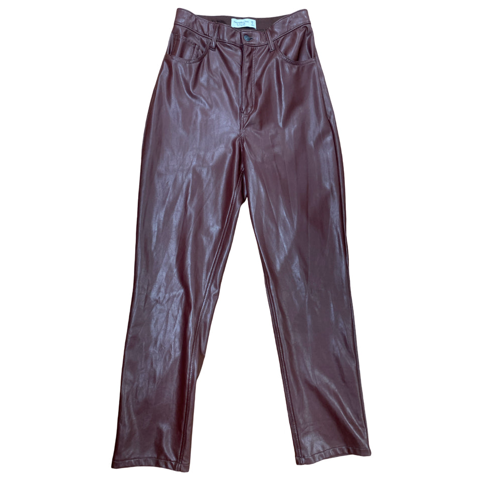 ABERCROMBIE & FITCH 90s STRAIGHT ULTRA HIGH RISE VEGAN LEATHER PANT SIZE 28 / 6