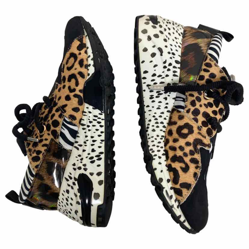 STEVE MADDEN BLACK/WHITE WEDGE ANIMAL PRINT SNEAKERS SIZE WEARHOUSE CONSIGNMENT