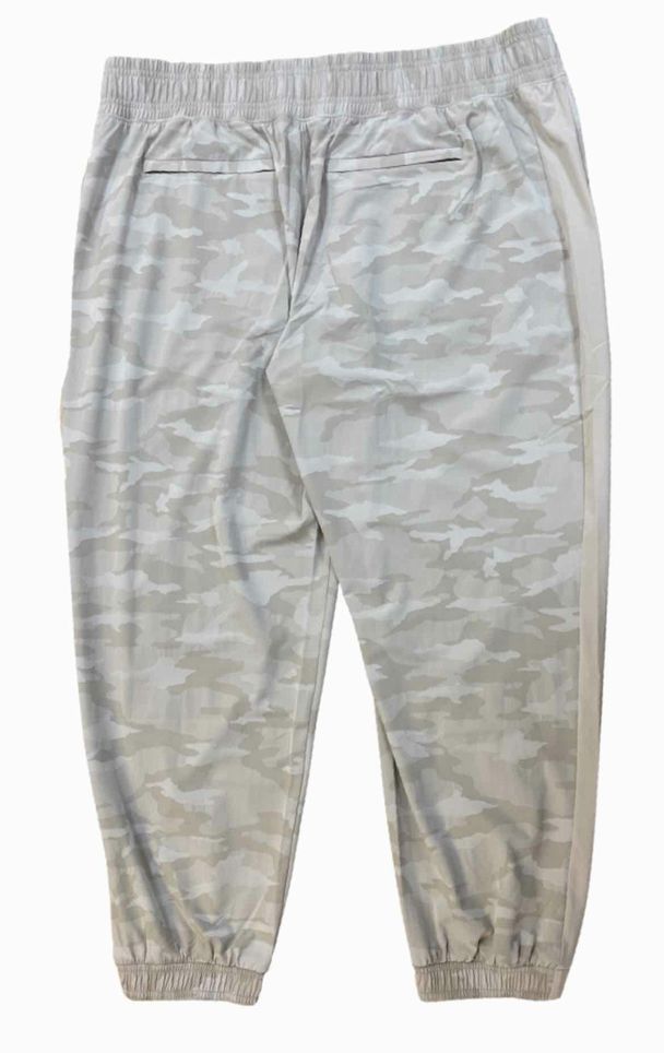 ATHLETA NWT! BROOKLYN CAMO BEIGE JOGGERS SIZE 18– WEARHOUSE CONSIGNMENT