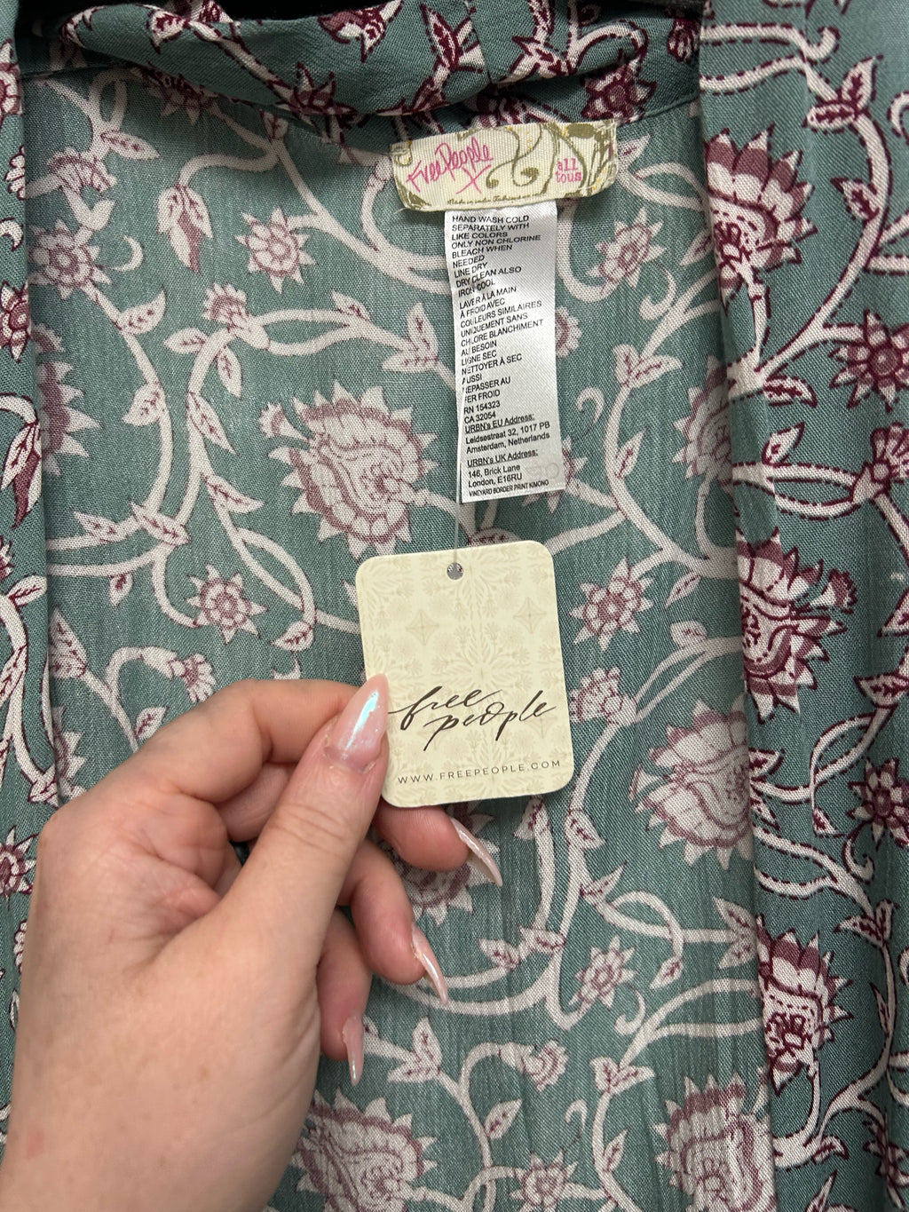 NWT FREE PEOPLE VINE PRINT OVERSIZED KIMONO ONE SIZE