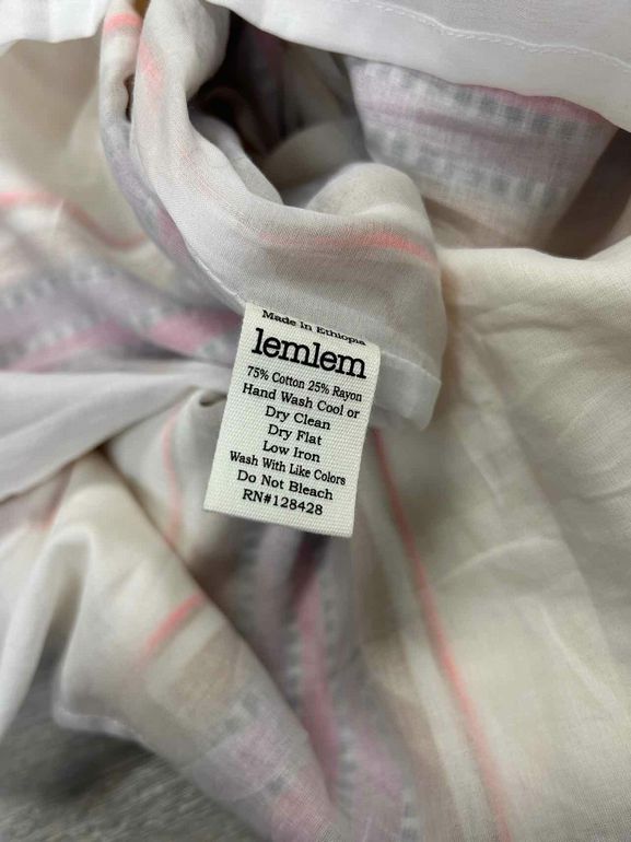 LEMLEM NEW LELISA V-NECK HANDMADE IN ETHIOPIA STYLE RW24180 SIZE: S