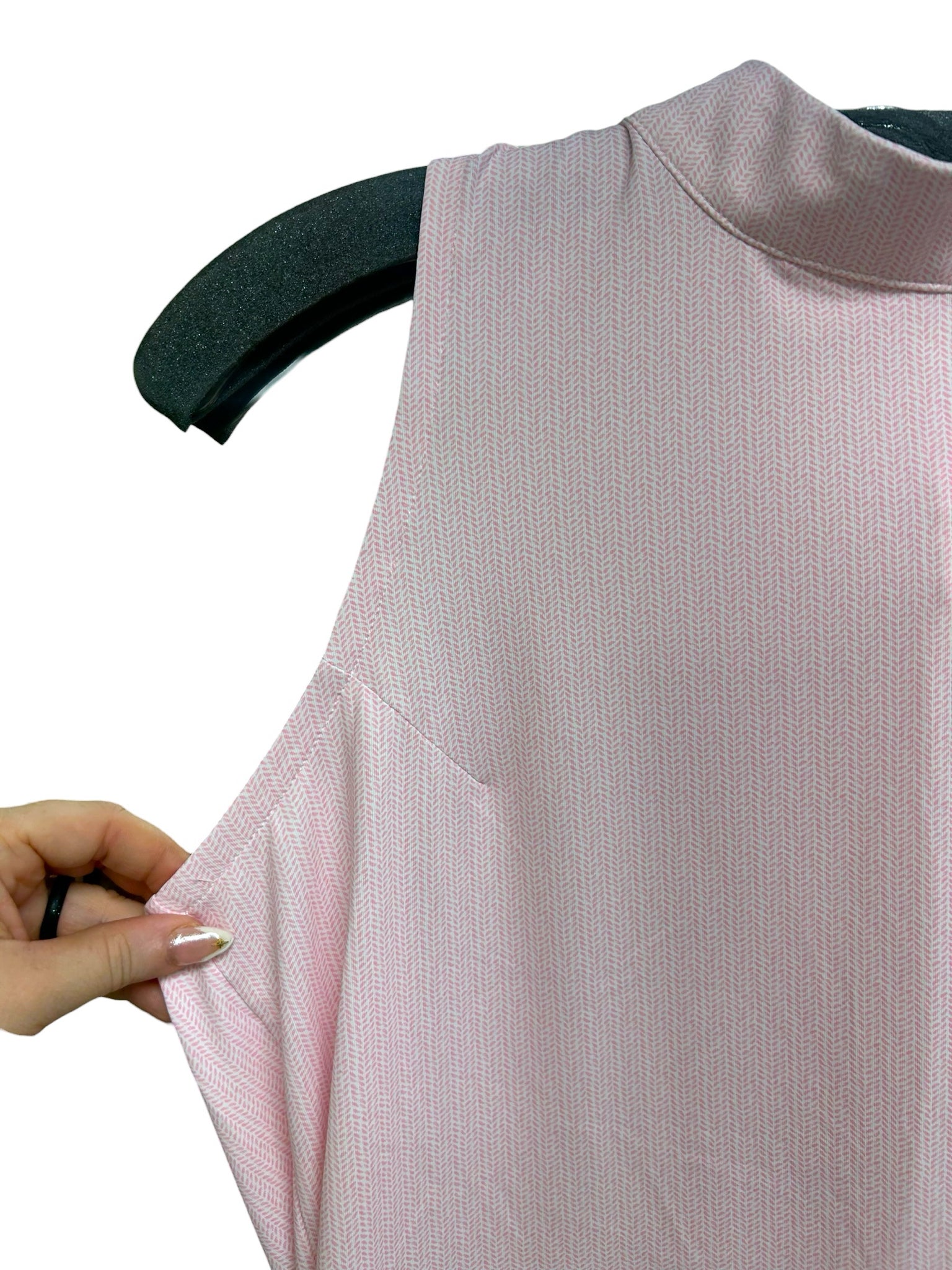 PETER MILLAR PINK HIGH NECK SLEEVELESS PERFORMANCE SPF 50 PINK TANK SIZE LARGE