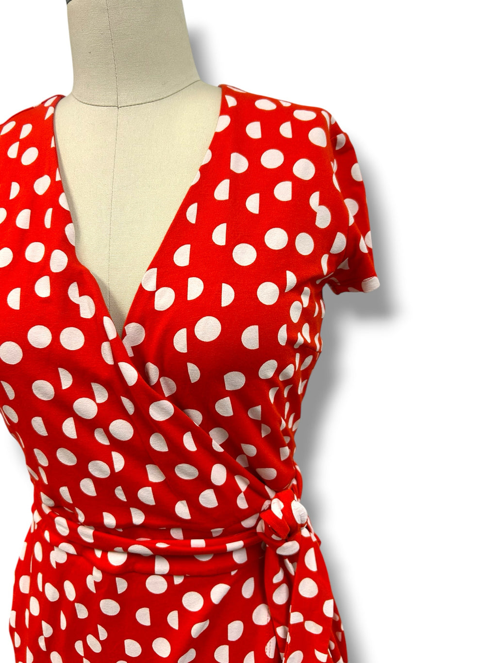 HOBBS SALLY RED POLKA DOT JERSEY WRAP FRONT DRESS SIZE US 6