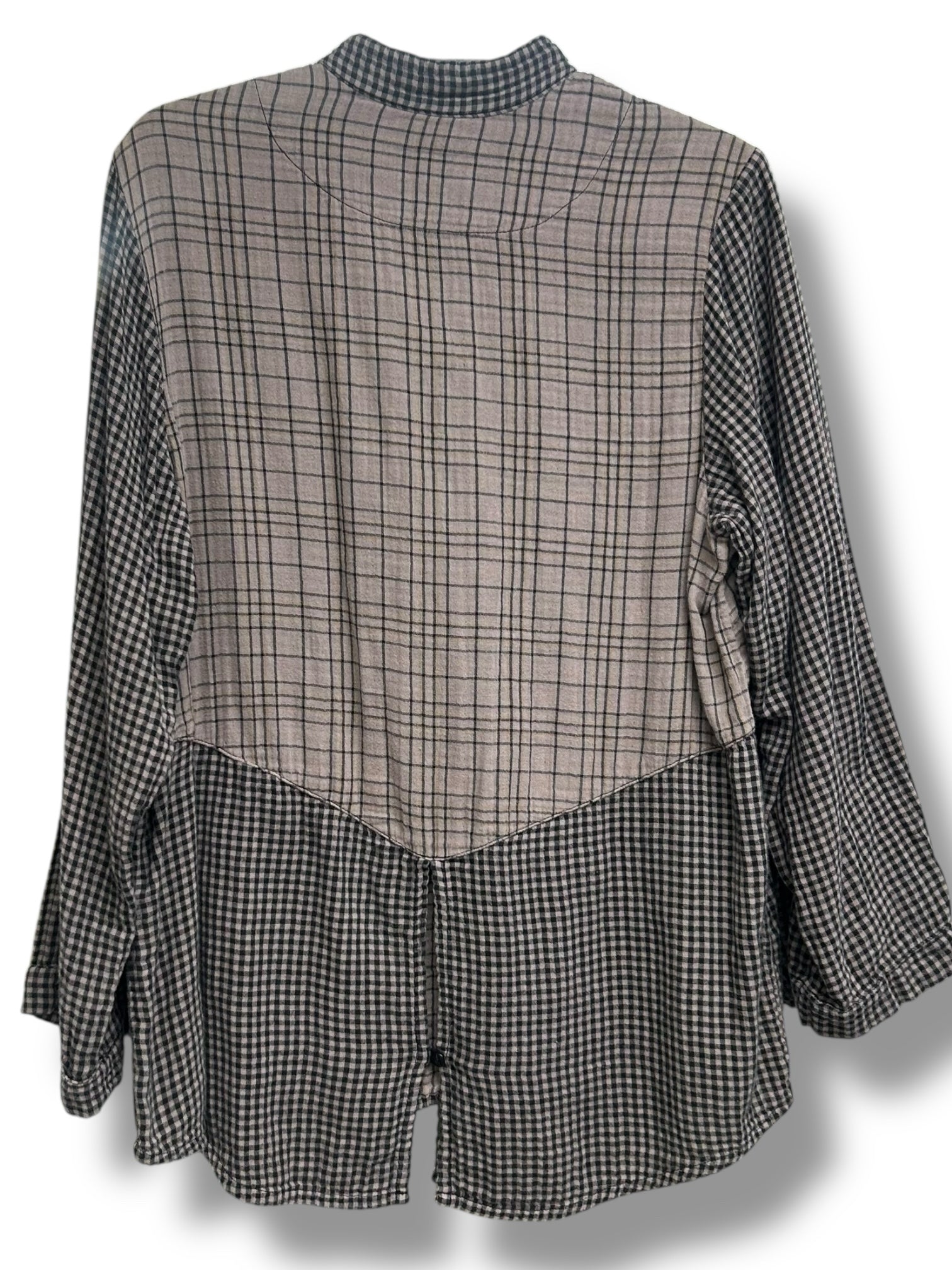 IRIDIUM COTTON GRID FLANNEL TAN BLACK LAGENLOOK TOP SIZE SMALL