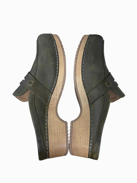 DANSKO  BEL OILED LOAFER CLOG SIZE: 8