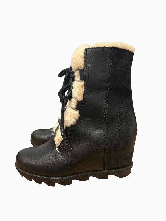 SOREL  BOX JOAN OF ARCTIC WEDGE 11 LEATHER SHEARLING SIZE: 9