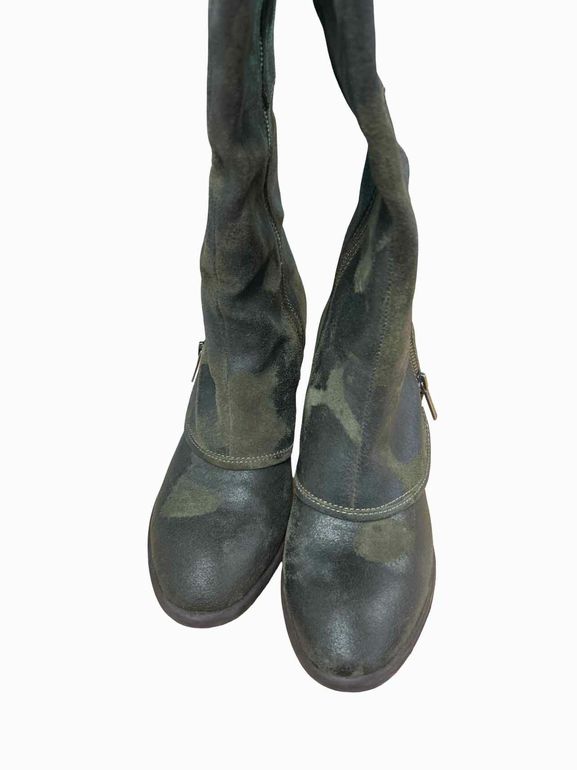 DONALD PLINERW/BOX OLIVE VINTAGE SUEDE TALL BOOTS SIZE: 8.5