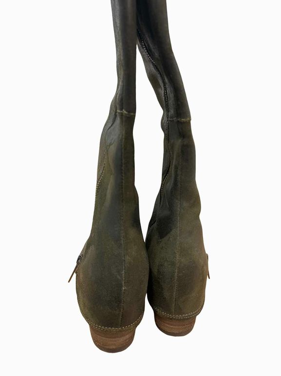 DONALD PLINERW/BOX OLIVE VINTAGE SUEDE TALL BOOTS SIZE: 8.5