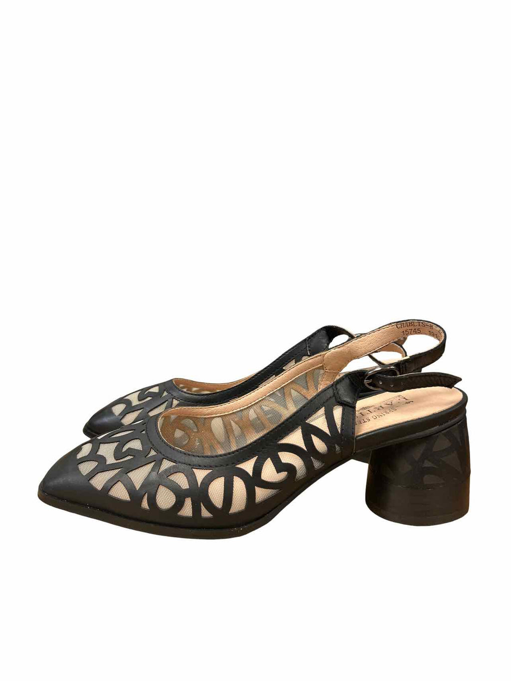 L'ARTISTE SPRING STEP LASER CUT BLOCK HEEL SIZE: 40