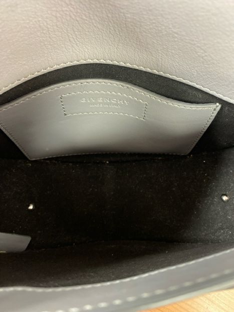 GIVENCHY INFINITY CHAIN CURB SMOOTH LEATHER SADDLE CROSSBODY BAG