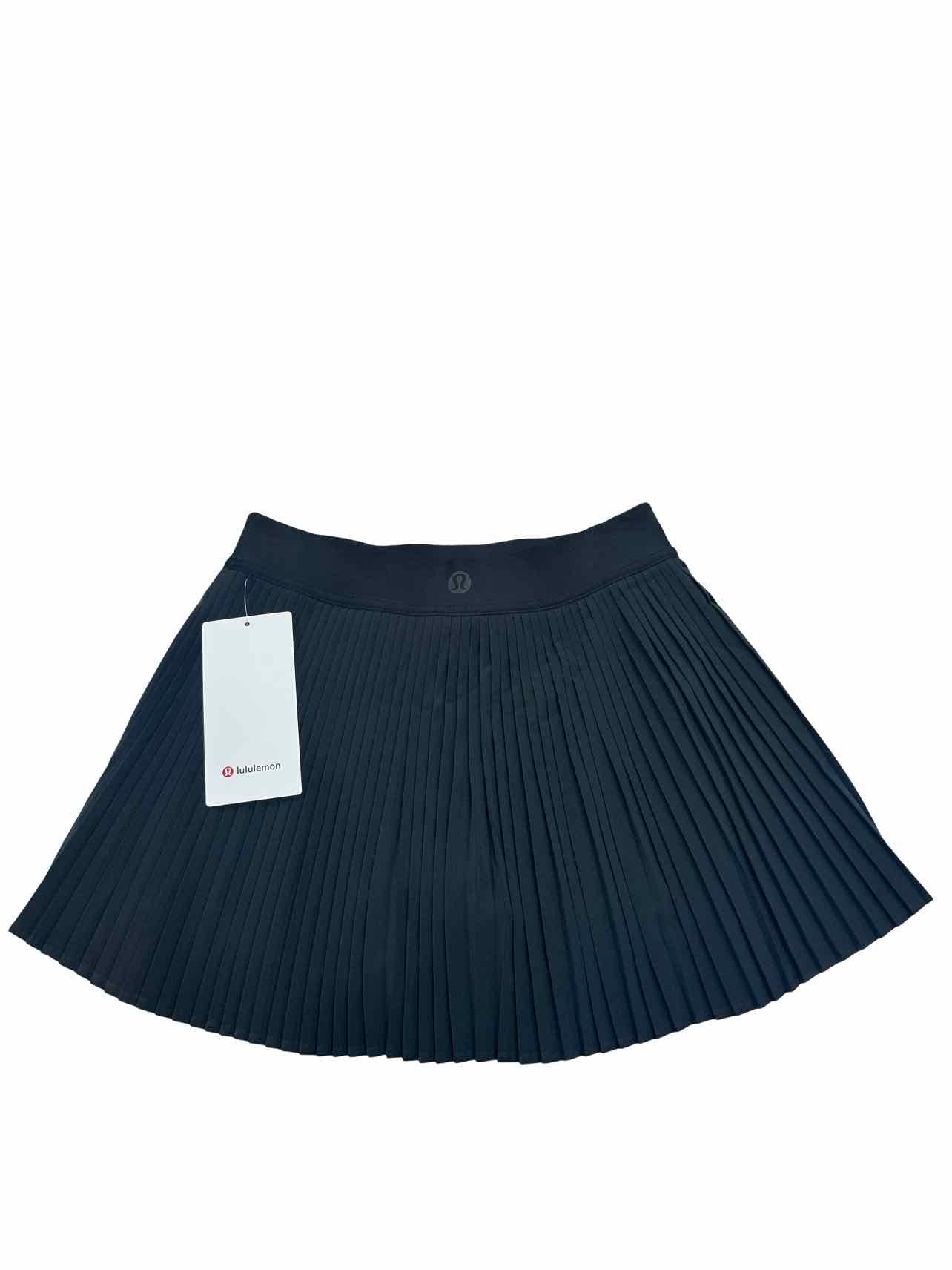 LULULEMON  NWT VARSITY HR PLEATED TENNIS SKIRT SIZE: 4