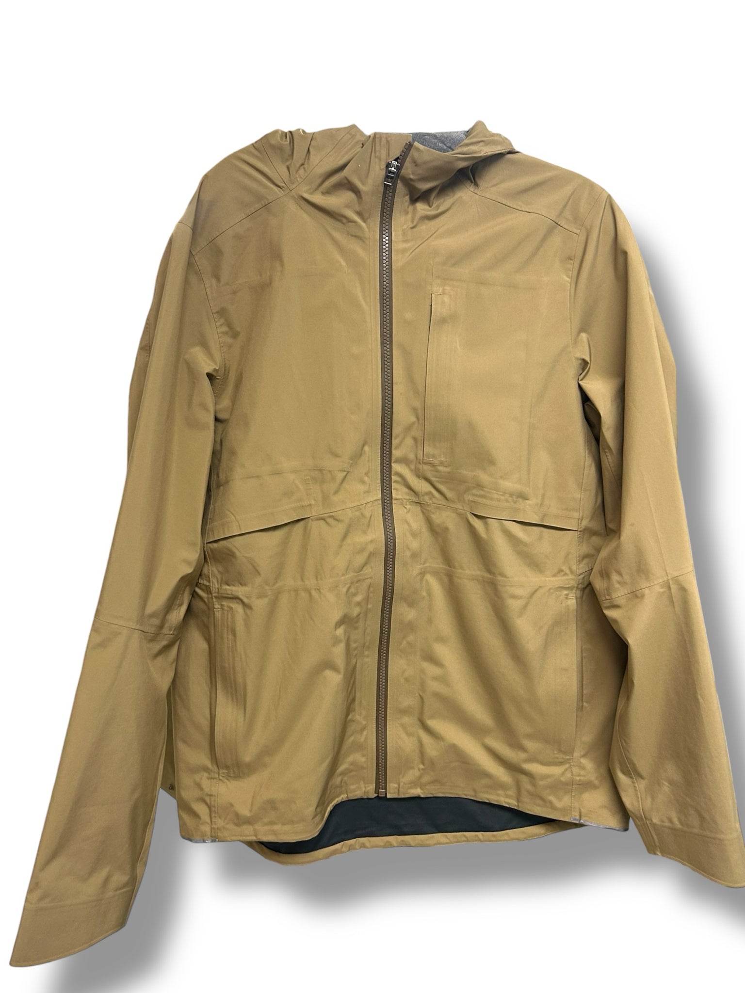 LULULEMON OUTPOUR SHELL WATERPROOF JACKET TAN SIZE MEDIUM - WEARHOUSE  CONSIGNMENT