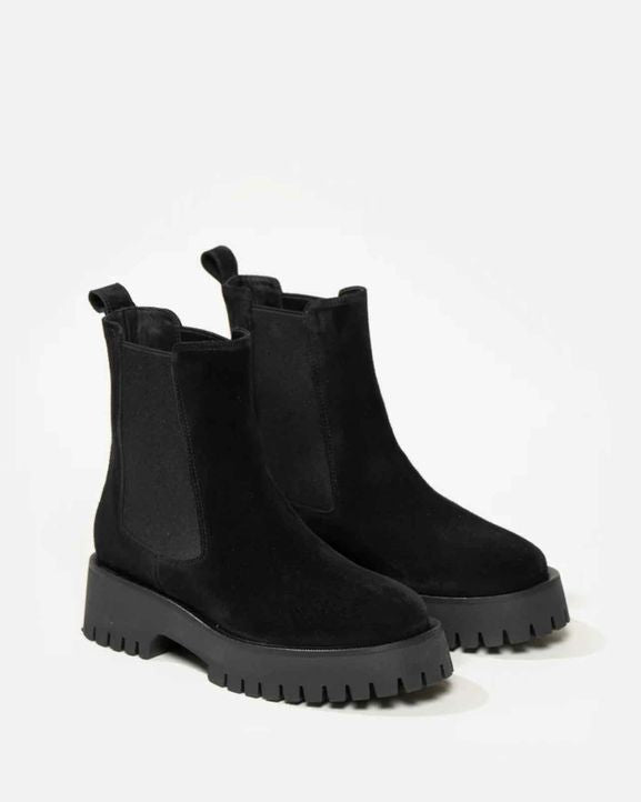 M.GEMI THE CLARA ITALIAN SUEDE LUG SOLE CHELSEA SIZE: 38.5