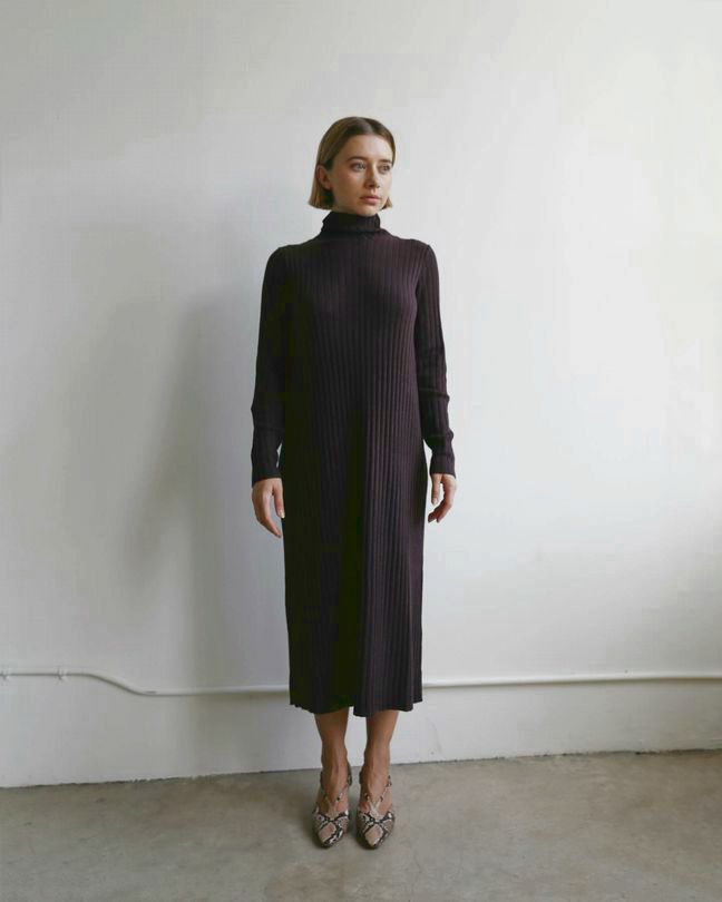 EILEEN FISHER NWT MERINO SCRUNCH NECK RIBBED SWEATER SIZE: L - WEARHOUSE  CONSIGNMENT