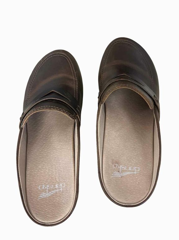 DANSKO BEL OILED LOAFER CLOG SIZE: 8
