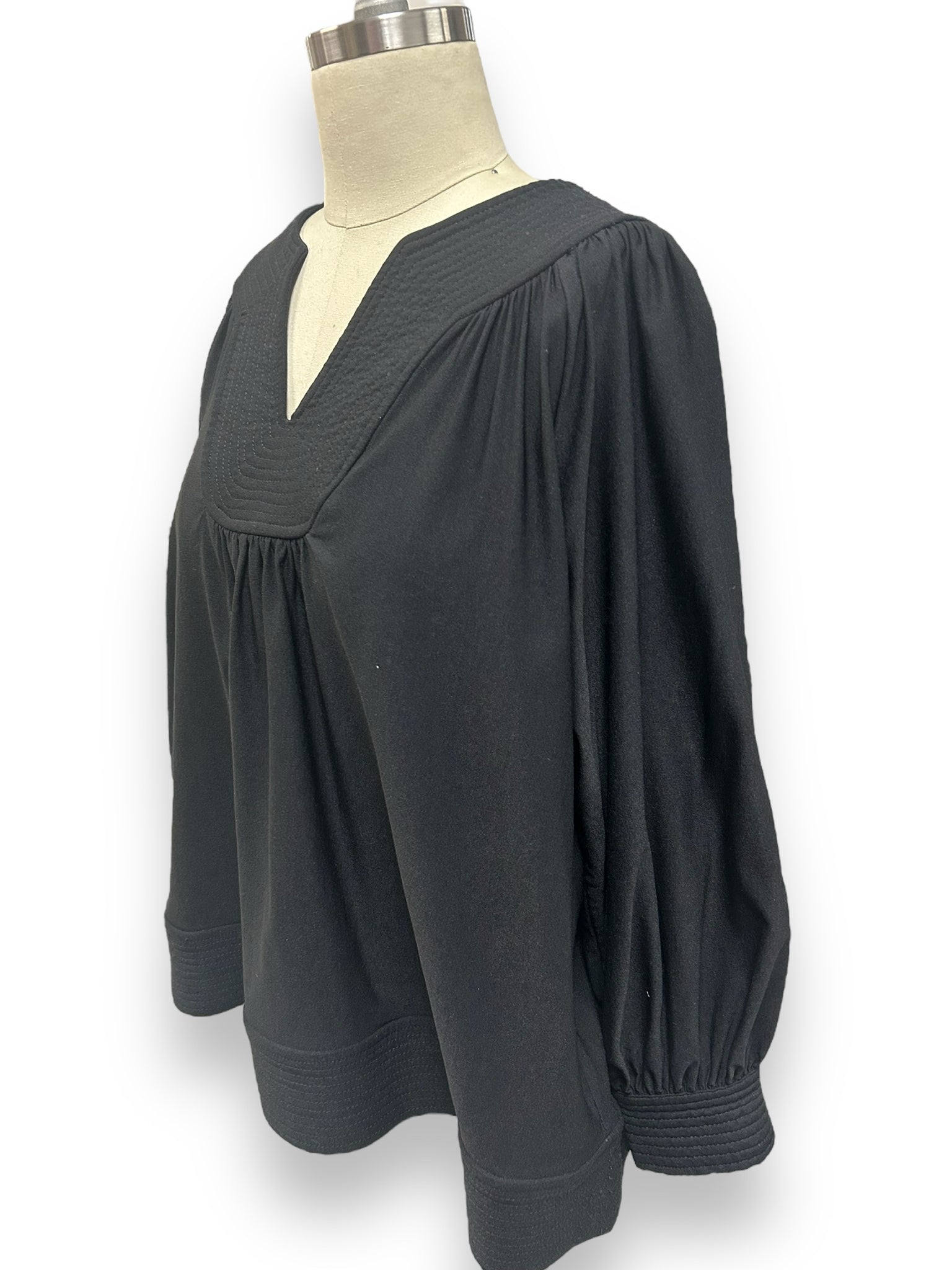 TUCKERNUCK POMADER PLACE KOA BLOUSE BLACK SIZE LARGE
