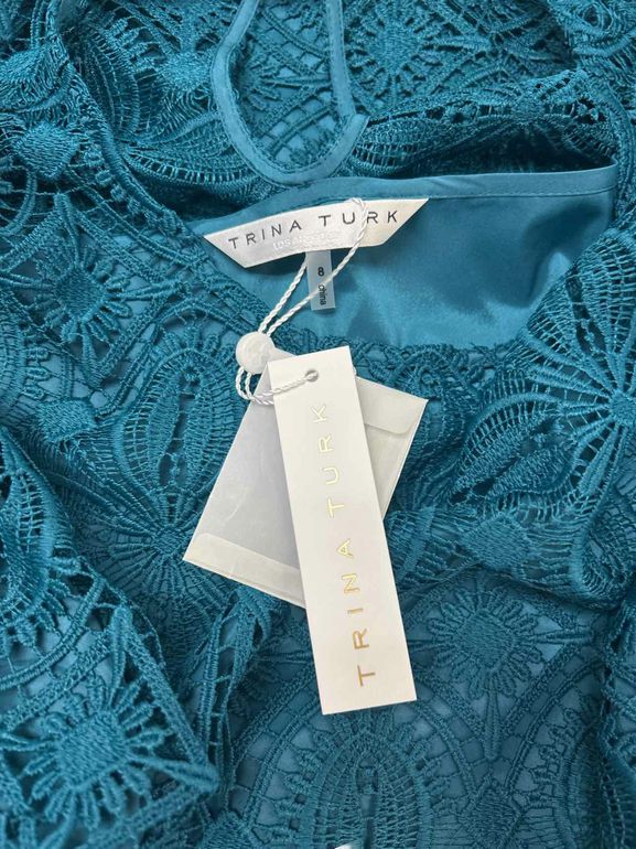 TRINA TURK NWT TRINA TURK LACE ATLANTIC SHIFT DRESS SIZE: 8