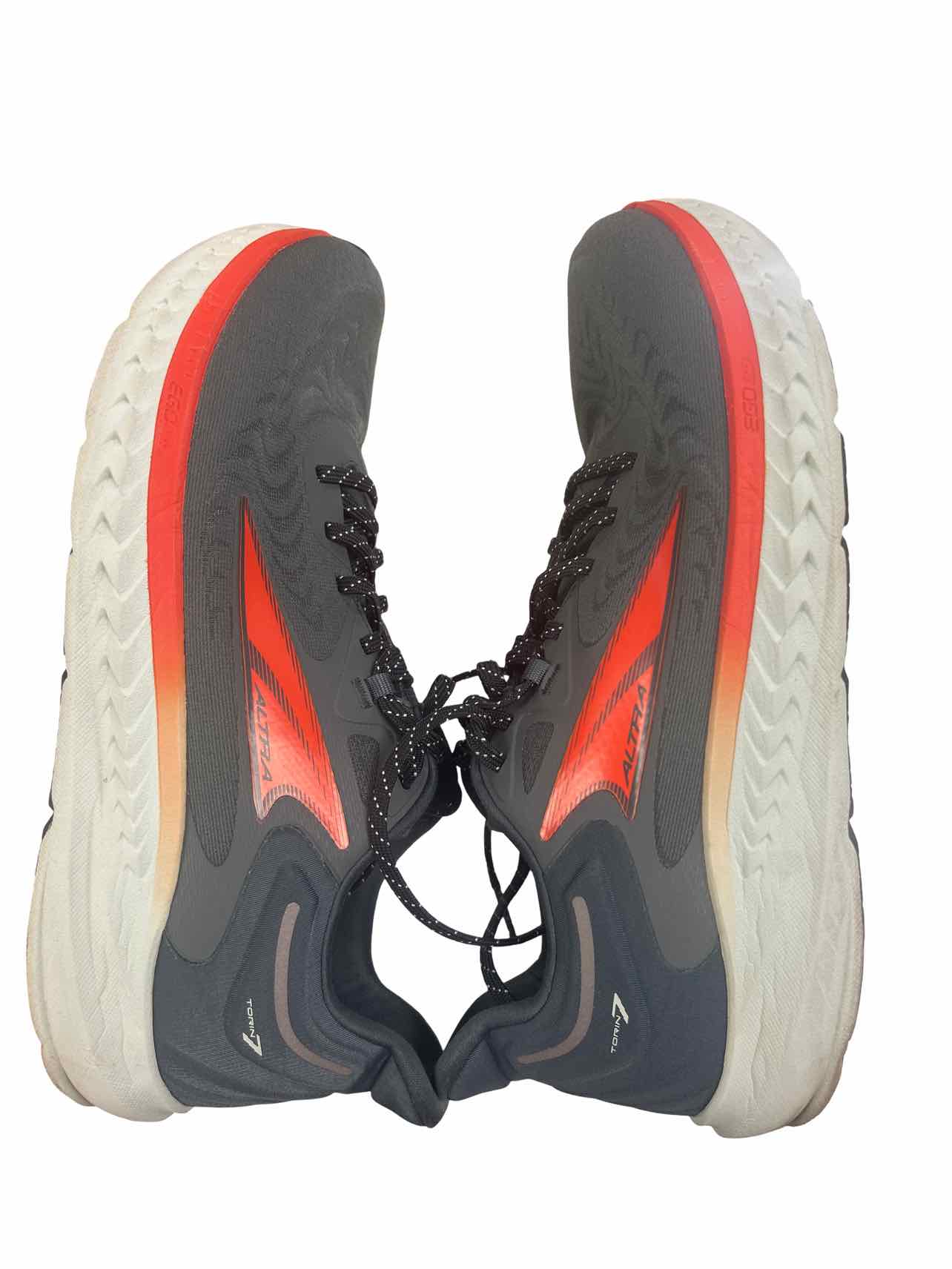 ALTRA STORIN 7 ROAD RUNNING SNEAKER IN ORANGE/GREY SIZE: 12