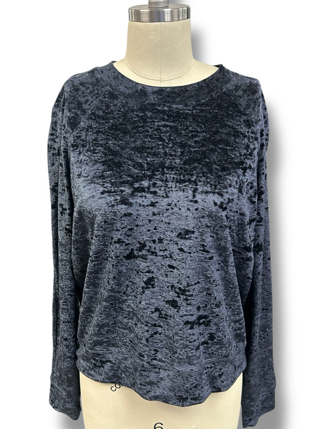 LULULEMON WARM DOWN CREWNECK CRUSHED VELVET LONG SLEEVE BLACK SIZE 10
