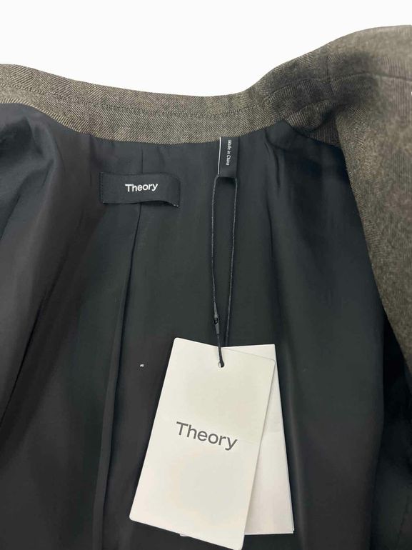 THEORY CHEVRON WOOL BLEND SHRUNKEN FLANNEL BLAZER SIZE: 6