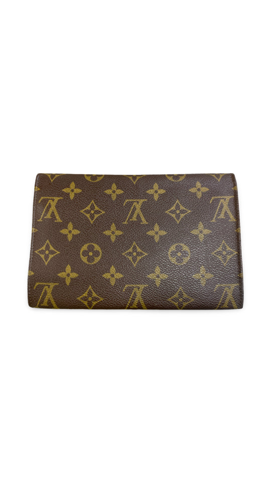 LOUIS VUITTON VINTAGE 1983 MONOGRAM CANVAS TRAVEL WALLET 833
