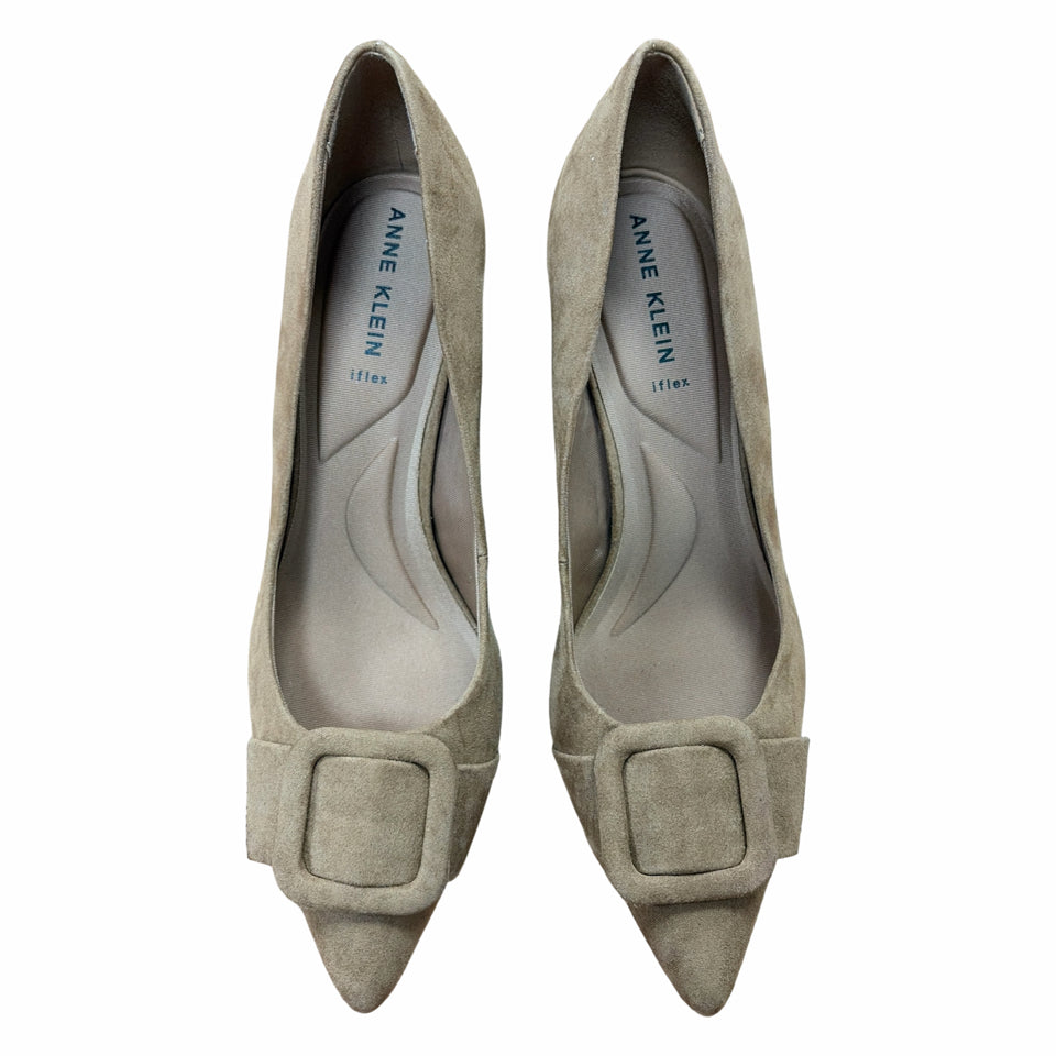 ANNE KLEIN NEW BARETTA BUCKLE POINT TOE PUMP SIZE 9.5