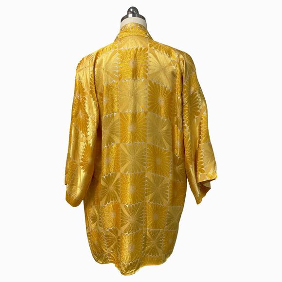 JOLIE MADE IN JAPAN SHIMMER YELLOW KIMONO SIZE M