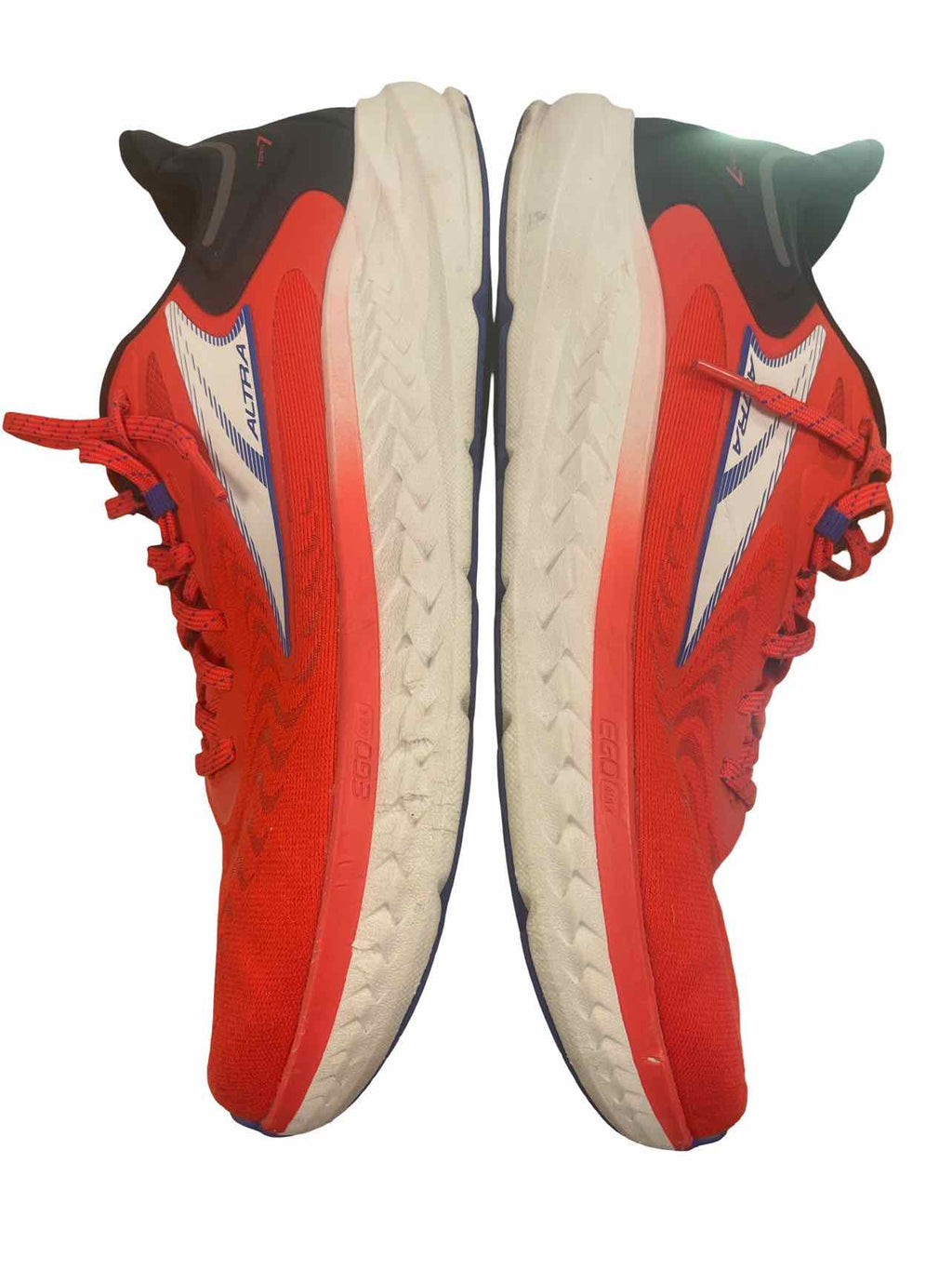 ALTRATORIN 7 ROAD RUNNING SNEAKER IN RED/BLACK SIZE: 12