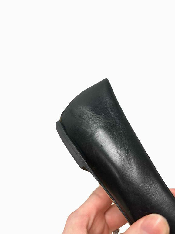 FERRAGAMO VARINA BLACK LEATHER BALLET FLAT 7.5