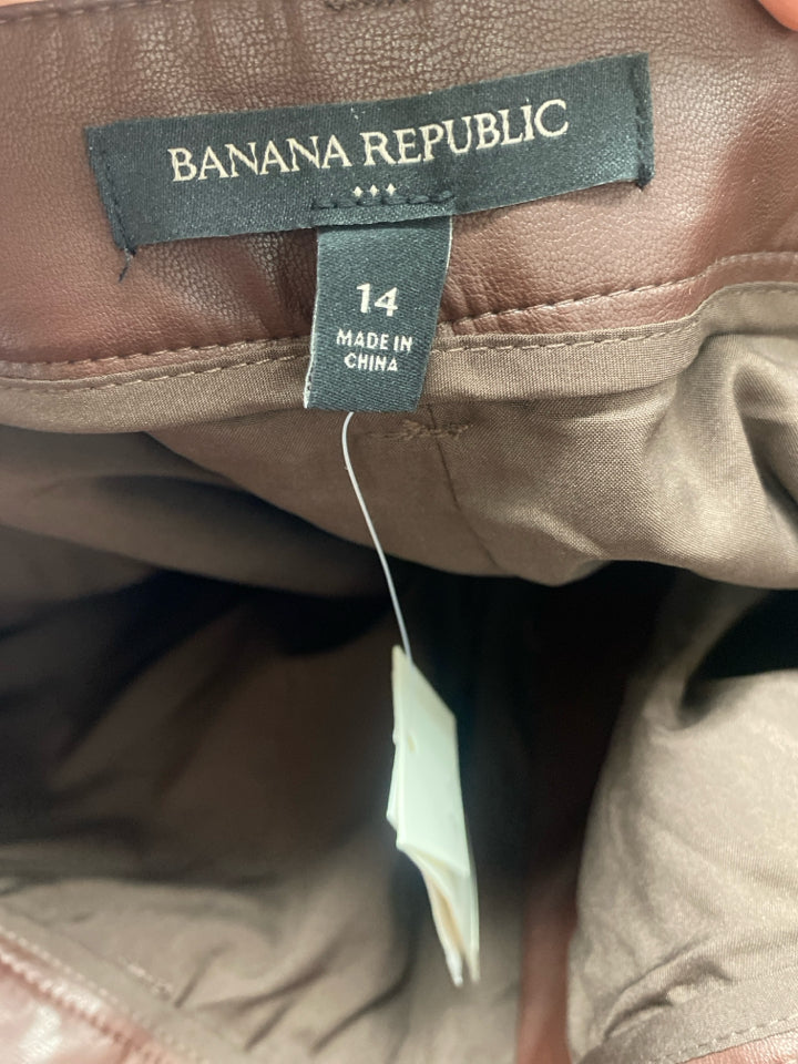 BANANA REPUBLIC NWT VEGAN LEATHER MIDI SKIRT IN BORDEAUX KISS SIZE 14