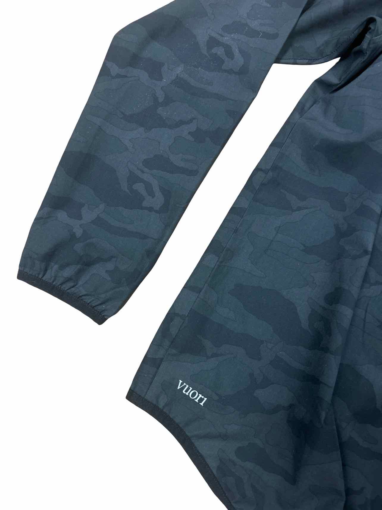 VUORI OUTDOOR TRAINER SHELL SIZE: M