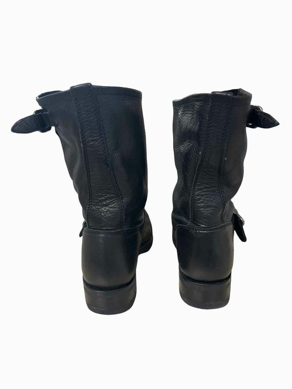 FRYE VERONICA SHORT PULL ON BOOT SIZE: 7.5
