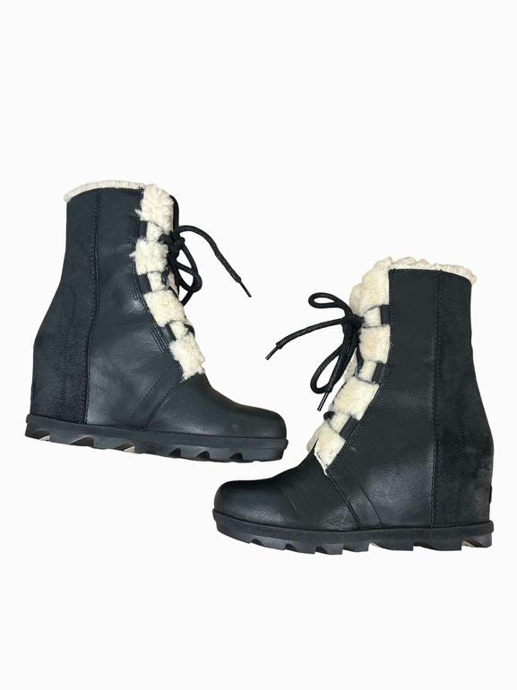 SOREL  BOX JOAN OF ARCTIC WEDGE 11 LEATHER SHEARLING SIZE: 9