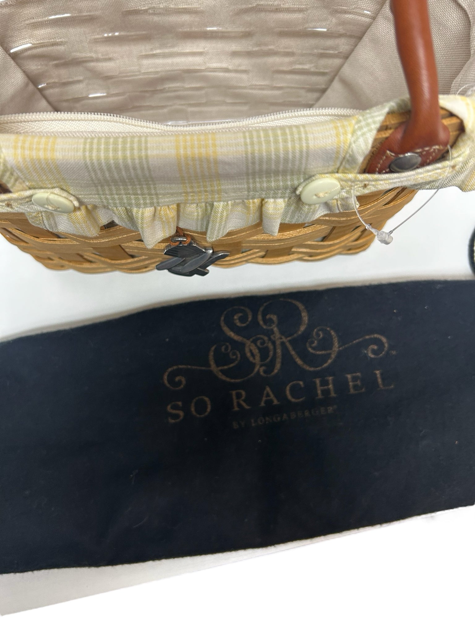 LONGABERGER BOARDWALK GINGHAM WHICKER BASKET WITH LINER 2003