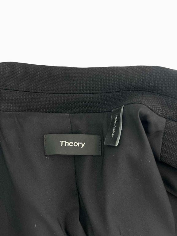 THEORY  SHRUNKEN PATCH POCKET BLAZER SIZE: 8