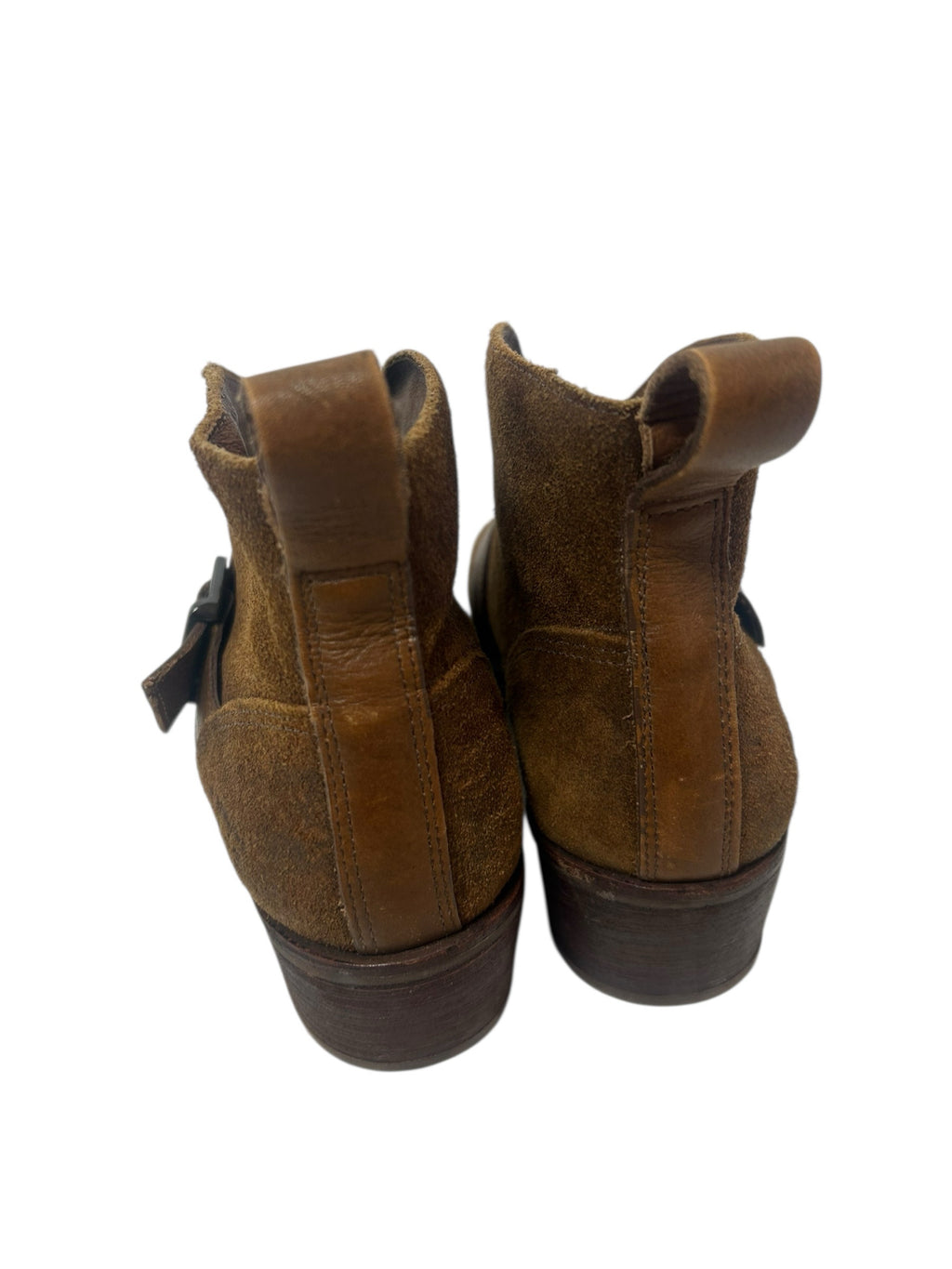 UGG WRIGHT BELTED SUEDE BOOTIE TAN STACKED SIZE 6.5