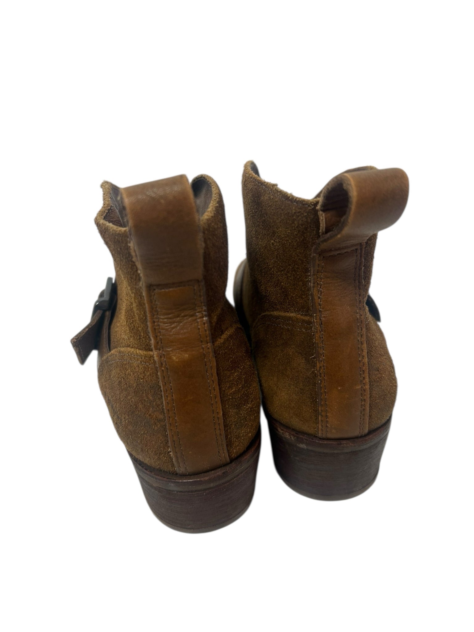 UGG WRIGHT BELTED SUEDE BOOTIE TAN STACKED SIZE 6.5