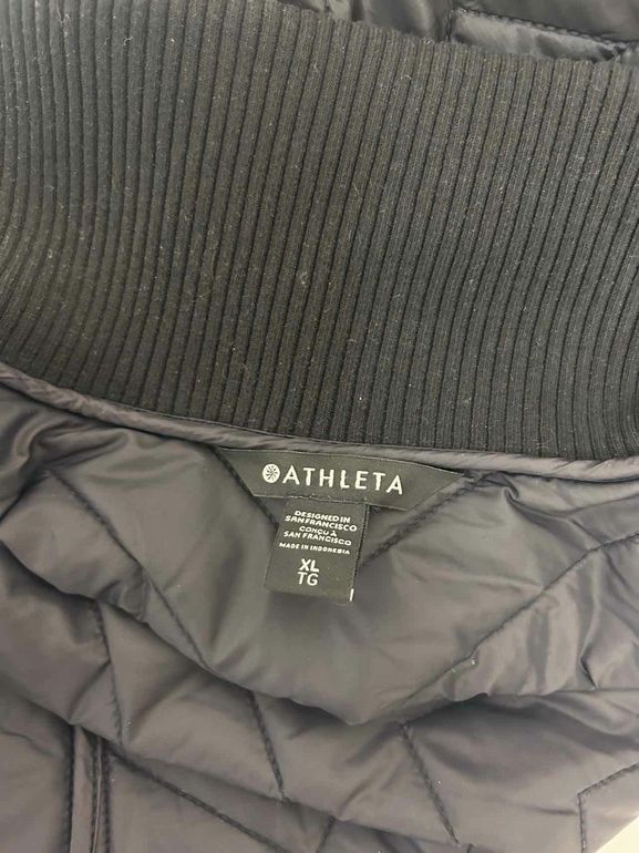 ATHLETA MENDOCINO QUILTED JACKET SIZE: XL