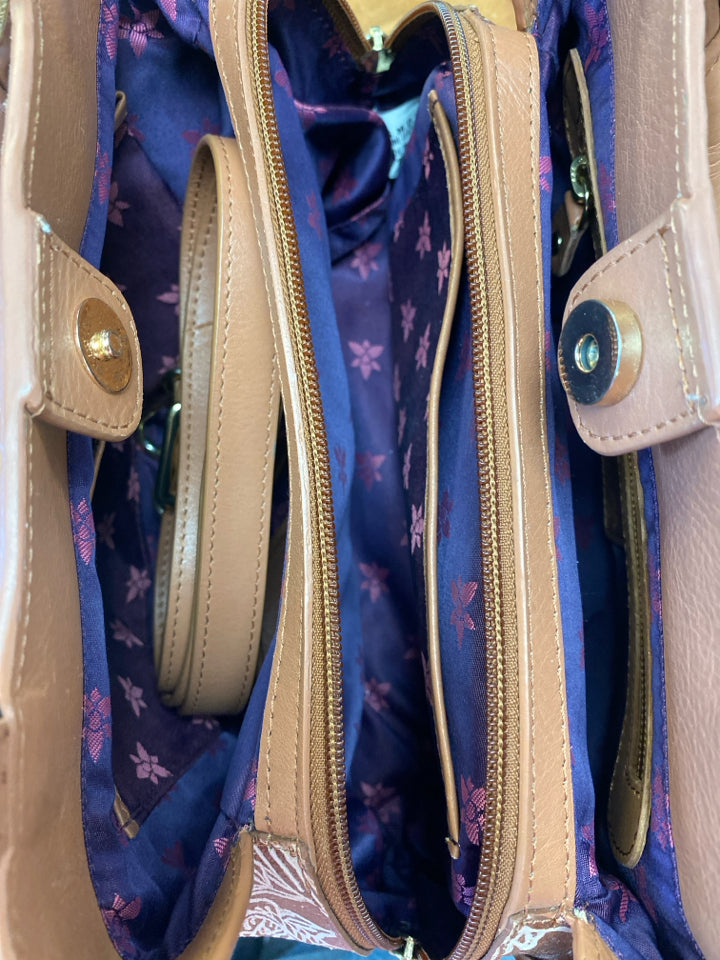 ANUSCHKA MULTI COMPARTMENT SATCHEL TOOLED BIRDS TAN