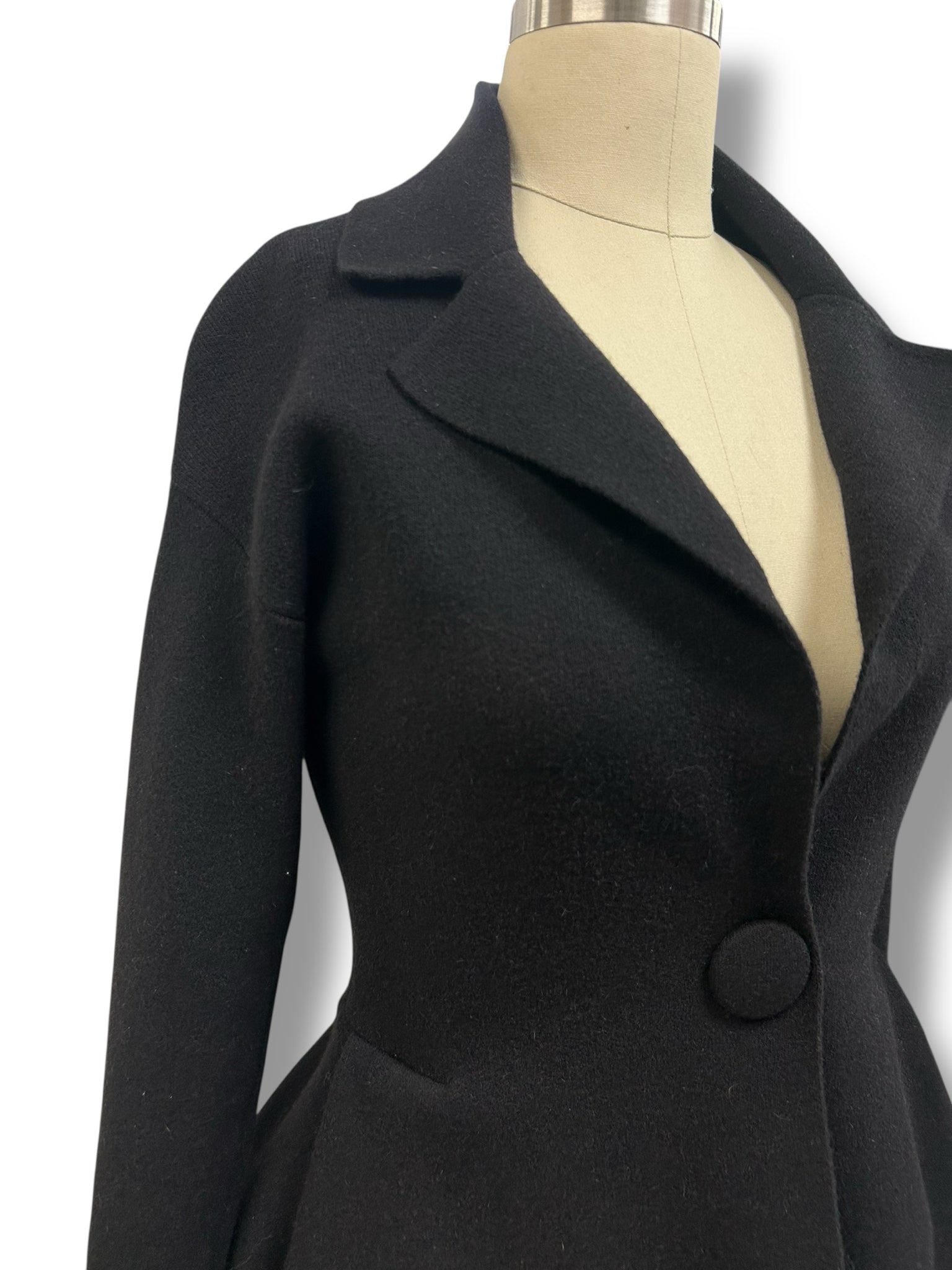 D EXTERIOR ANGORA/WOOL BLEND BLACK SINGLE BUTTON TAILORED BLAZER SIZE SMALL