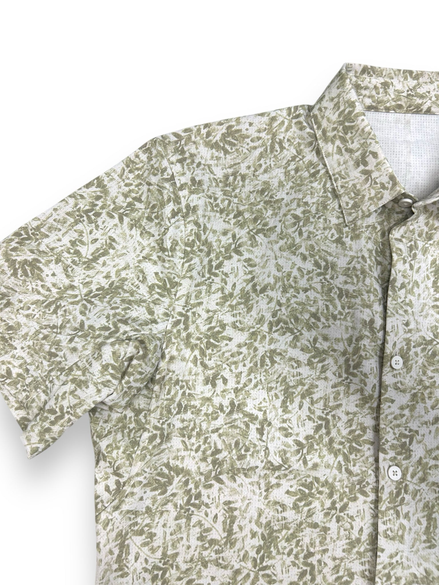 LULULEMON MEN'S AIRING EASY SHIRT CREAM GREEN FLORAL PRINT SIZE MEDIUM