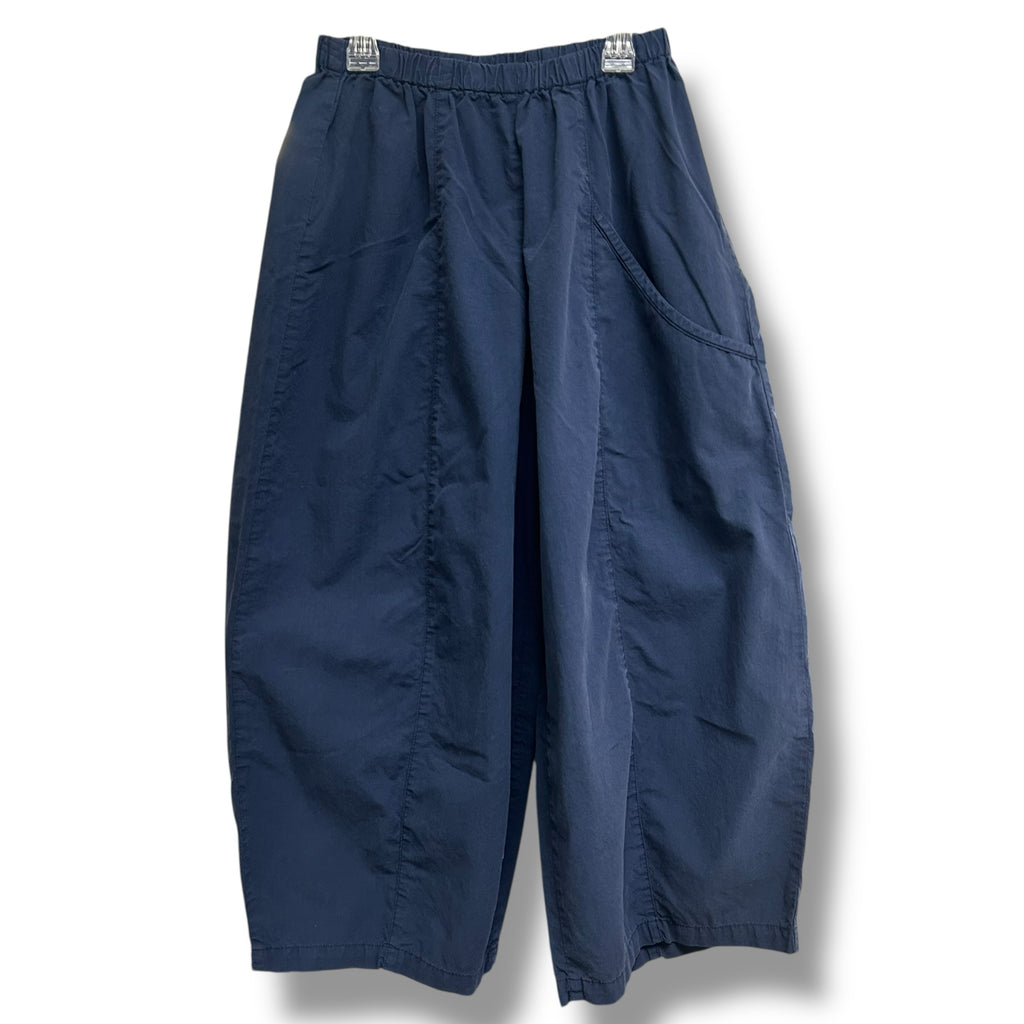 ELEVEN STITCH DESIGN NAVY BLUE CROPPED BARREL BALLOON PANTS SIZE XS