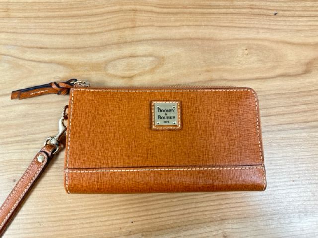 DOONEY & BOURKE FOLDED ZIP AROUND WRISTLET WALLET