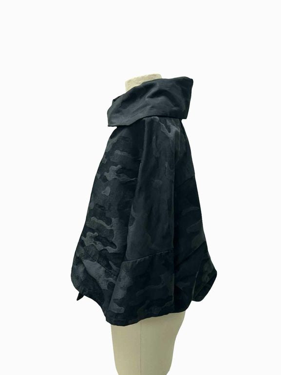 SUN KIM PARACHUTE COAT ONE BUTTON SIZE: S