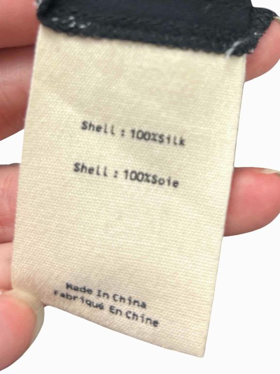 L'AGENCE  100% SILK BLOUSE SIZE: M